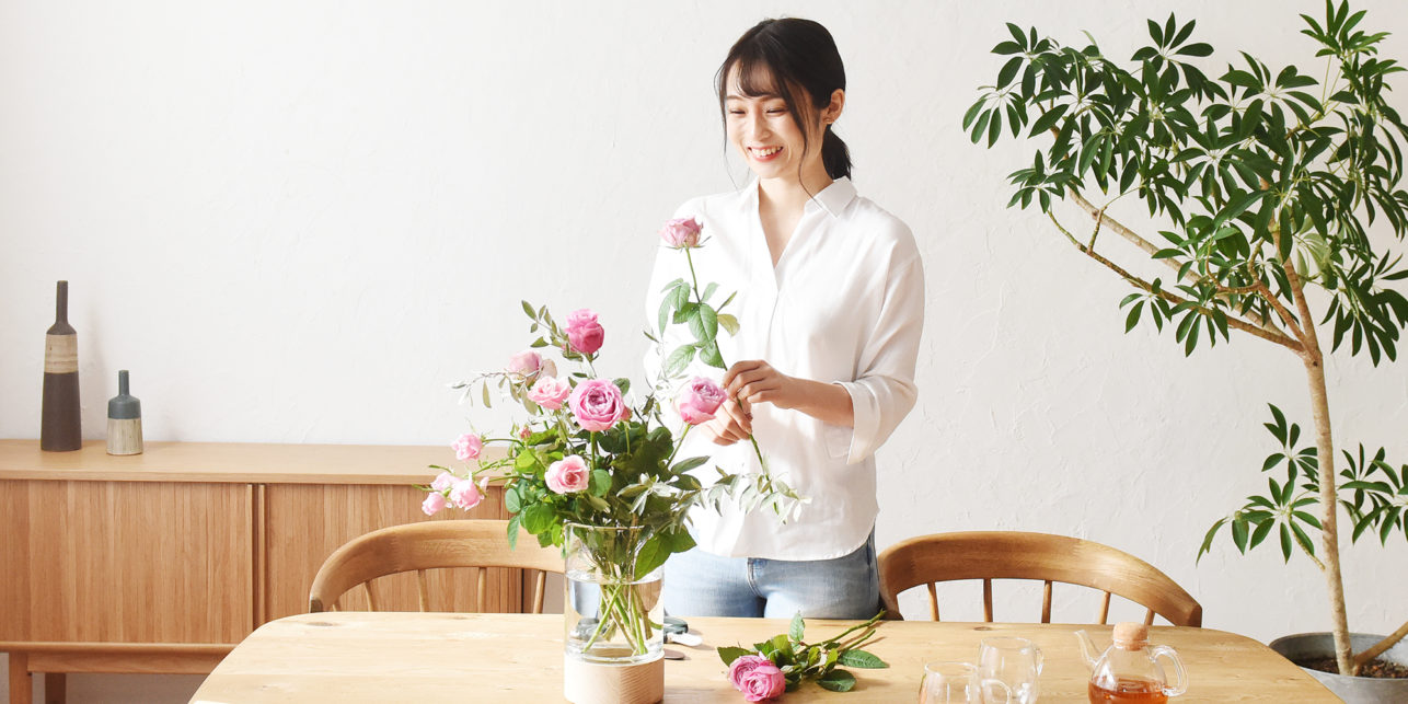 お花のサブスク「ハナノヒ」に、 お届けスタイルの新サービスが登場 お花のサブスクリプションサービス 「ハナノヒ 365days」提供開始 〜「毎日を彩るライフスタイル」をお届け〜