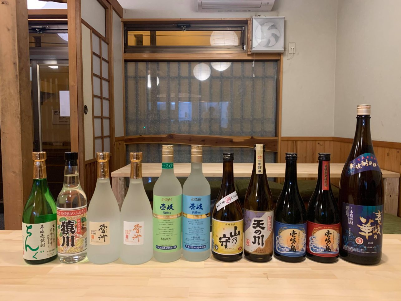物々交換で、壱岐島にある全ての麦焼酎120種類以上が楽しめる唯一の居酒屋「壱岐のおすそわけ」を12月10日よりオープン  III Three